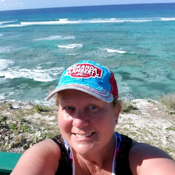 Meet your Posher, Kathy - Picture 1 of 1